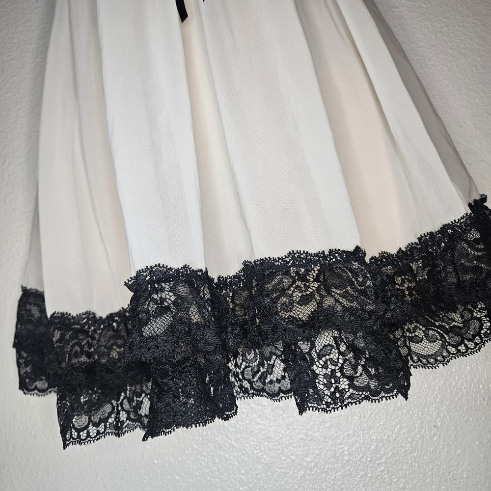 Victoria's Secret Lace Trim Babydoll Chemise - Picture 4 of 8
